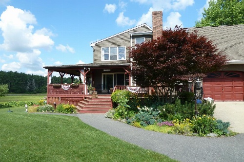 On Cranberry Pond Bed and Breakfast image 1